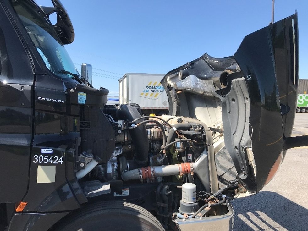 Day Cab Tractor-Heavy Duty Tractors-Freightliner-2020-T12664ST-Ste-Foy-PQ-216,120\n\t\tkm-$ 84,250 - Image 15