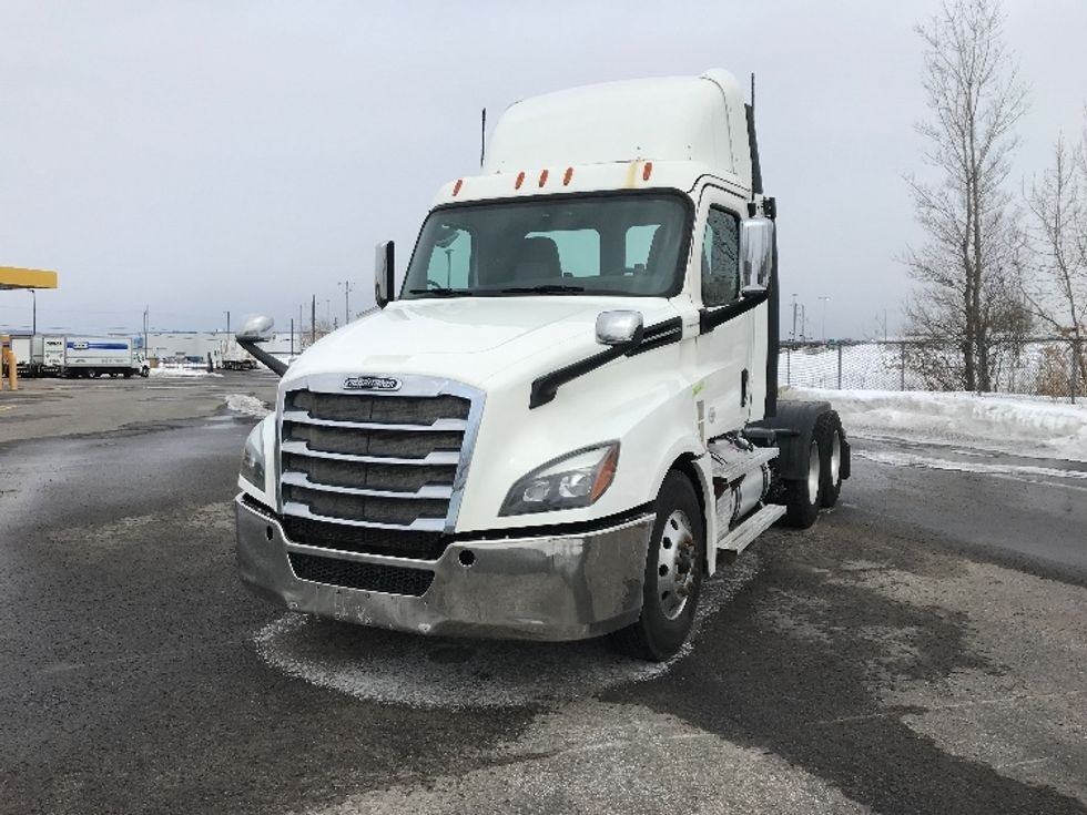 Day Cab Tractor-Heavy Duty Tractors-Freightliner-2020-T12664ST-Ste-Foy-PQ-219,426\n\t\tkm-$ 89,000 - Image 3