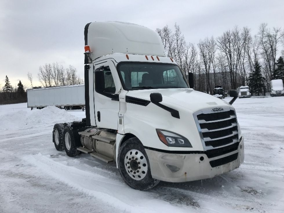 Day Cab Tractor-Heavy Duty Tractors-Freightliner-2020-T12664ST-Ste-Foy-PQ-248,807\n\t\tkm-$ 77,000 - Image 1