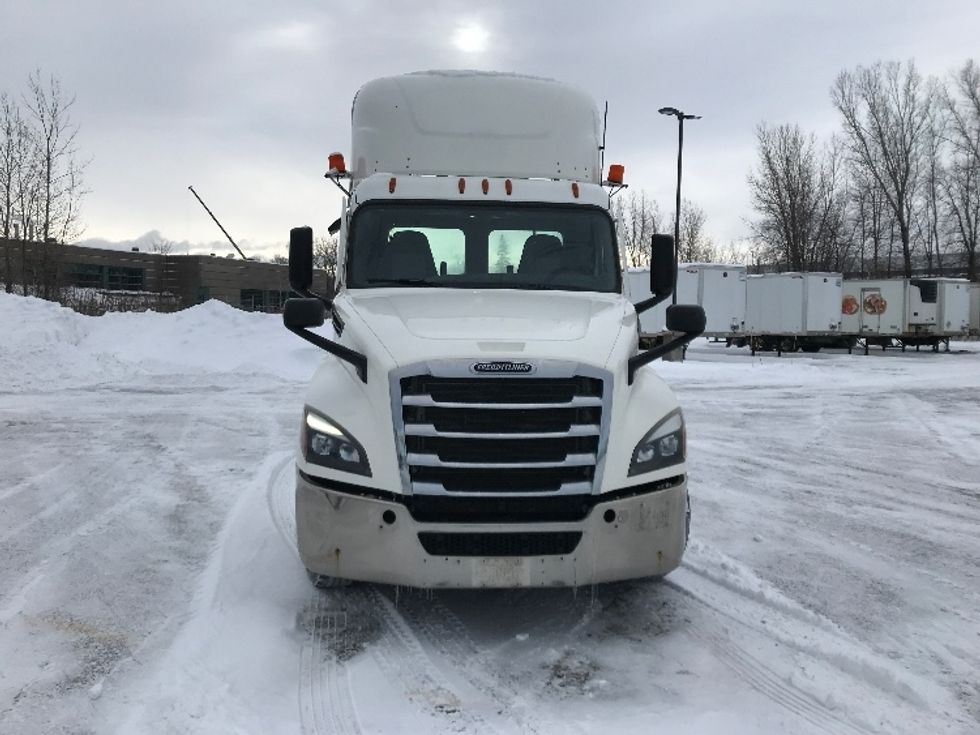 Day Cab Tractor-Heavy Duty Tractors-Freightliner-2020-T12664ST-Ste-Foy-PQ-248,807\n\t\tkm-$ 77,000 - Image 2