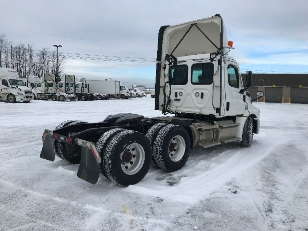 Day Cab Tractor-Heavy Duty Tractors-Freightliner-2020-T12664ST-Ste-Foy-PQ-248,807\n\t\tkm-$ 77,000 - Image 7