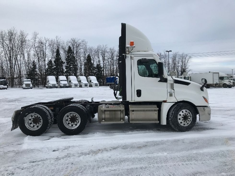 Day Cab Tractor-Heavy Duty Tractors-Freightliner-2020-T12664ST-Ste-Foy-PQ-248,807\n\t\tkm-$ 77,000 - Image 8
