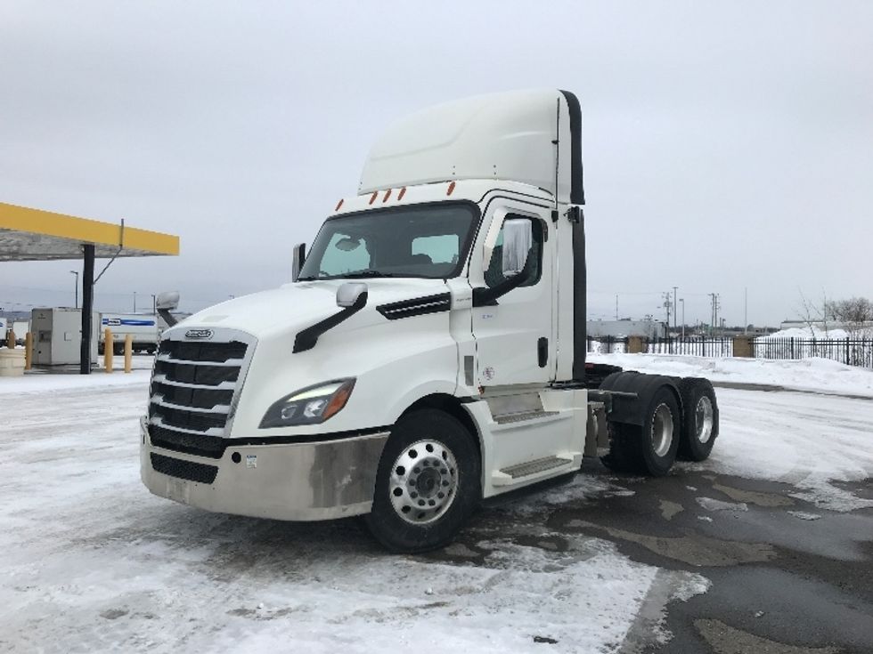 Day Cab Tractor-Heavy Duty Tractors-Freightliner-2020-T12664ST-Ste-Foy-PQ-478,139\n\t\tkm-$ 66,250 - Image 3