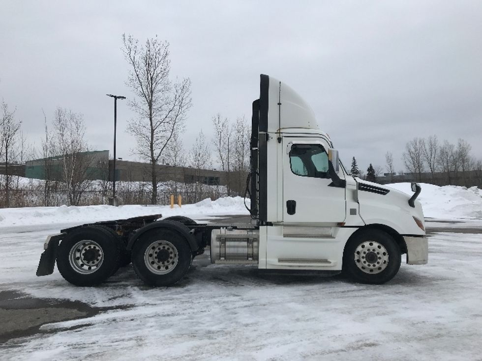 Day Cab Tractor-Heavy Duty Tractors-Freightliner-2020-T12664ST-Ste-Foy-PQ-478,139\n\t\tkm-$ 66,250 - Image 8