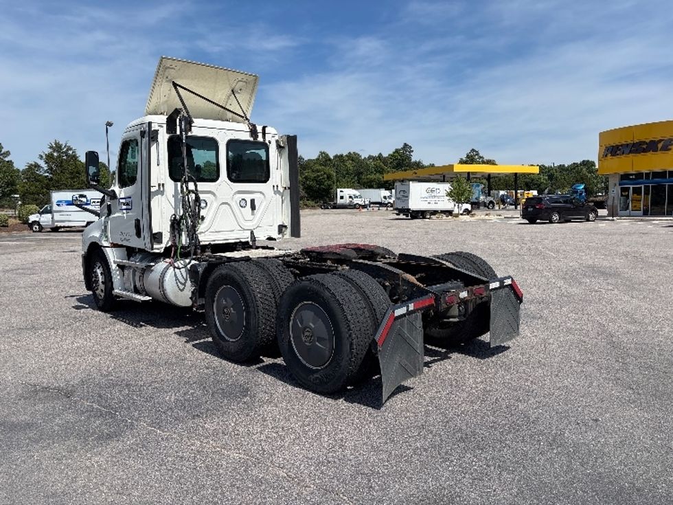 Day Cab Tractor-Heavy Duty Tractors-Freightliner-2020-T12664ST-Sterling-VA-157,515\n\t\tmiles-$ 67,250 - Image 5