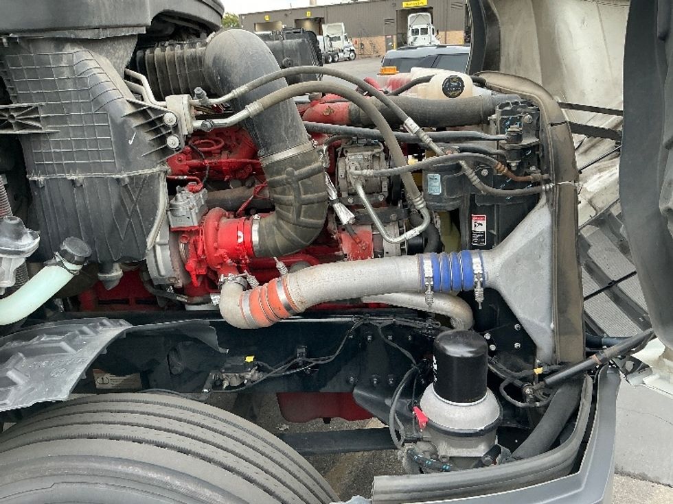 Day Cab Tractor-Heavy Duty Tractors-Freightliner-2020-T12664ST-Stockton-CA-501,195\n\t\tmiles-$ 46,000 - Image 15