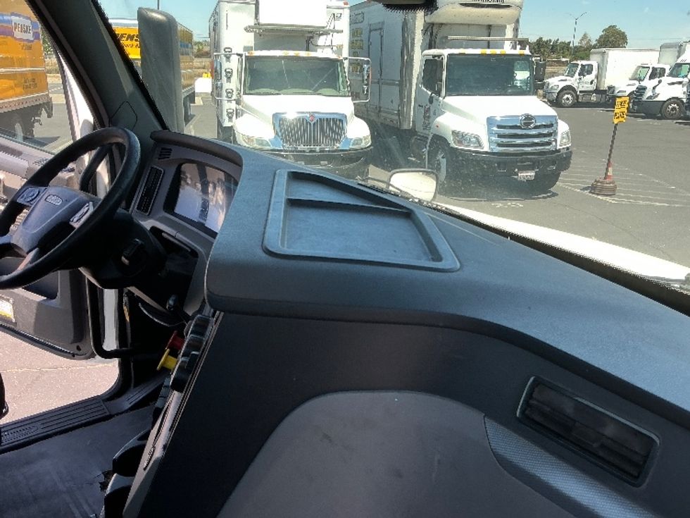 Day Cab Tractor-Heavy Duty Tractors-Freightliner-2020-T12664ST-Stockton-CA-502,857\n\t\tmiles-$ 45,000 - Image 13