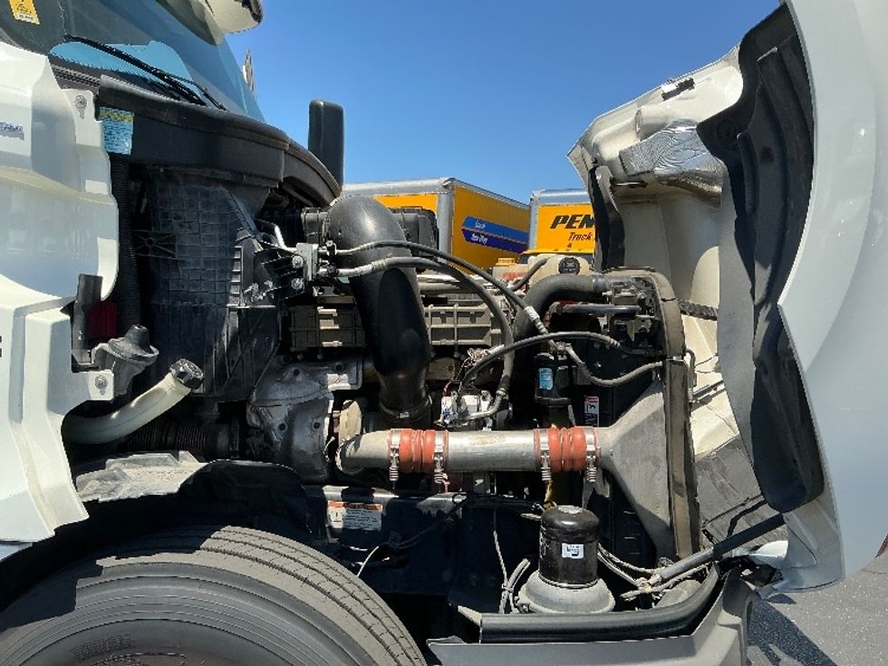 Day Cab Tractor-Heavy Duty Tractors-Freightliner-2020-T12664ST-Stockton-CA-502,857\n\t\tmiles-$ 45,000 - Image 15