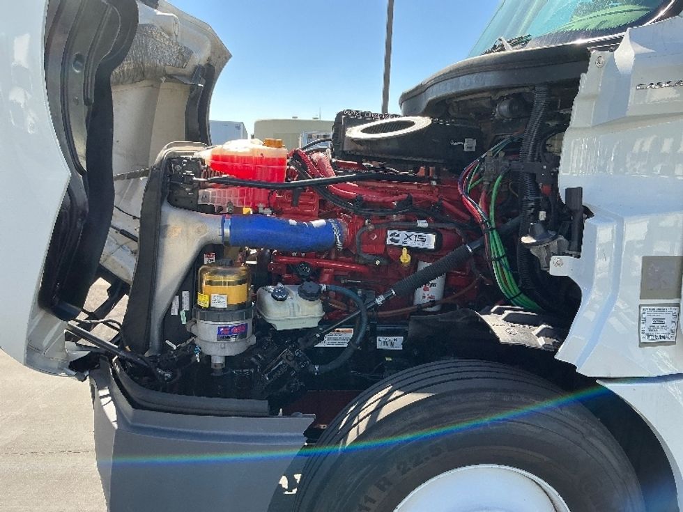 Day Cab Tractor-Heavy Duty Tractors-Freightliner-2020-T12664ST-Stockton-CA-507,412\n\t\tmiles-$ 45,250 - Image 16