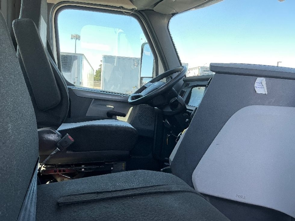 Day Cab Tractor-Heavy Duty Tractors-Freightliner-2020-T12664ST-Stockton-CA-548,277\n\t\tmiles-$ 41,000 - Image 14