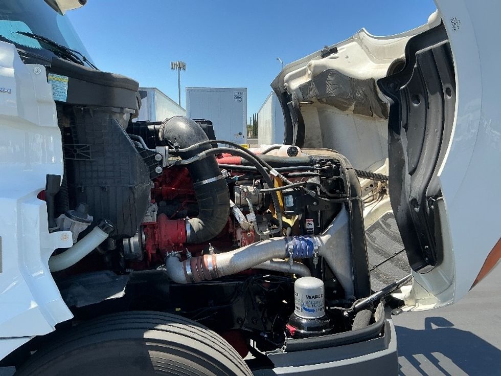 Day Cab Tractor-Heavy Duty Tractors-Freightliner-2020-T12664ST-Stockton-CA-548,277\n\t\tmiles-$ 41,000 - Image 15