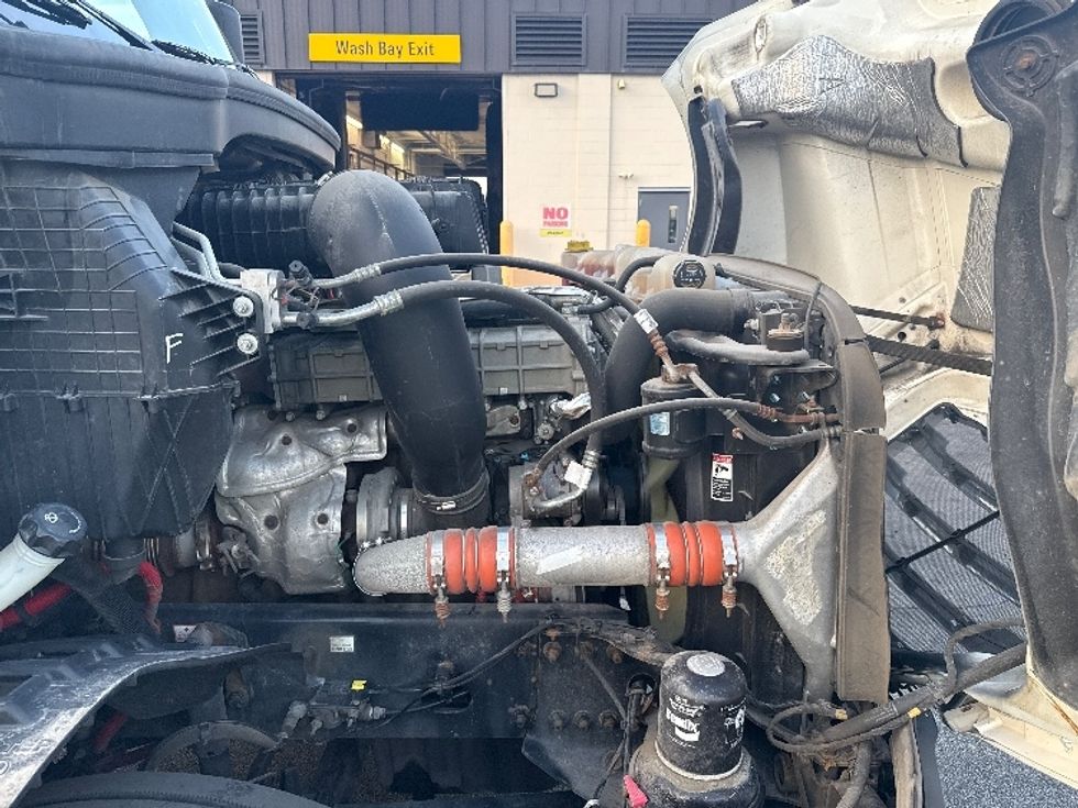 Day Cab Tractor-Heavy Duty Tractors-Freightliner-2020-T12664ST-Sturtevant-WI-158,790\n\t\tmiles-$ 63,250 - Image 15