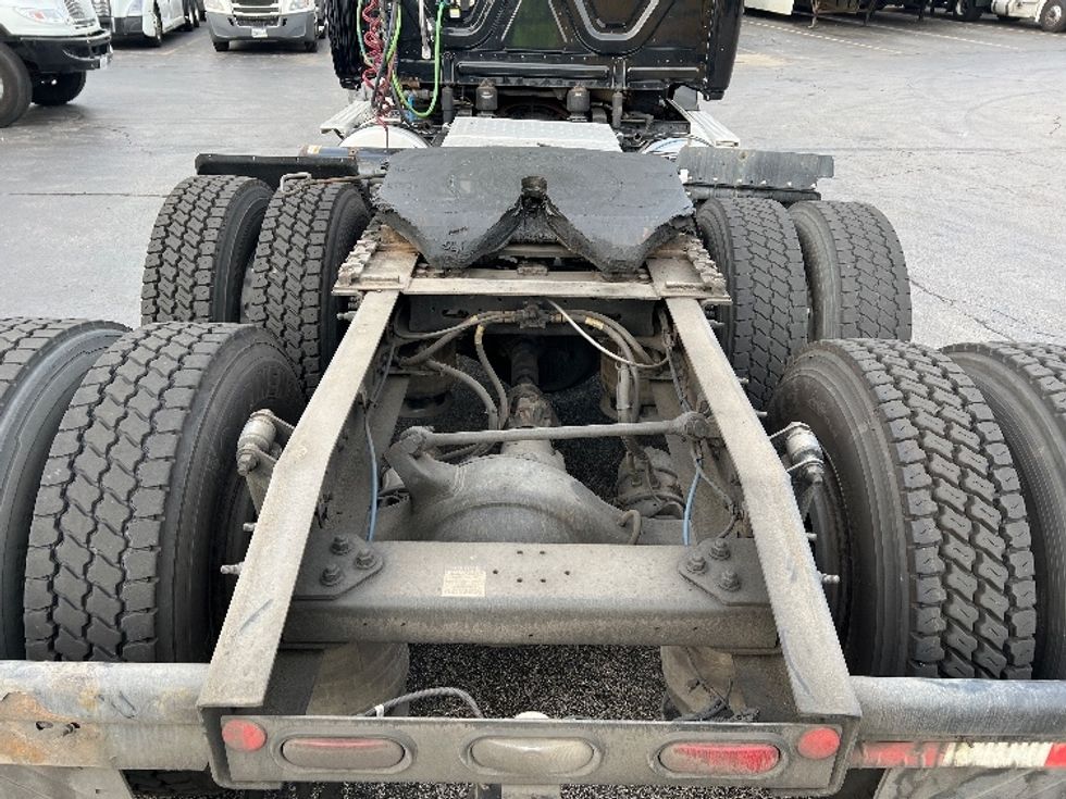 Day Cab Tractor-Heavy Duty Tractors-Freightliner-2020-T12664ST-Sturtevant-WI-174,230\n\t\tmiles-$ 62,250 - Image 6