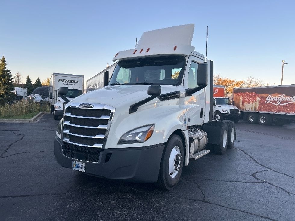 Day Cab Tractor-Heavy Duty Tractors-Freightliner-2020-T12664ST-Sturtevant-WI-189,968\n\t\tmiles-$ 61,500 - Image 3