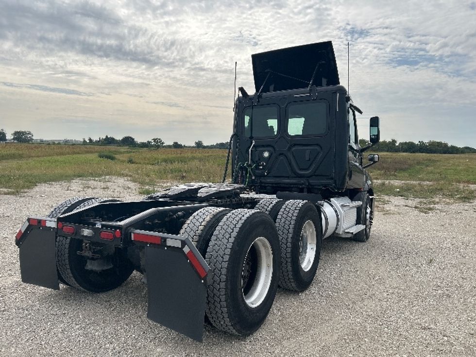 Day Cab Tractor-Heavy Duty Tractors-Freightliner-2020-T12664ST-Sturtevant-WI-206,269\n\t\tmiles-$ 63,500 - Image 7