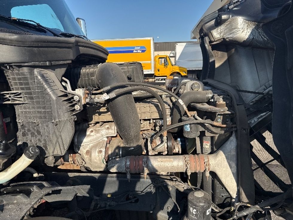 Day Cab Tractor-Heavy Duty Tractors-Freightliner-2020-T12664ST-Sturtevant-WI-249,901\n\t\tmiles-$ 60,500 - Image 15