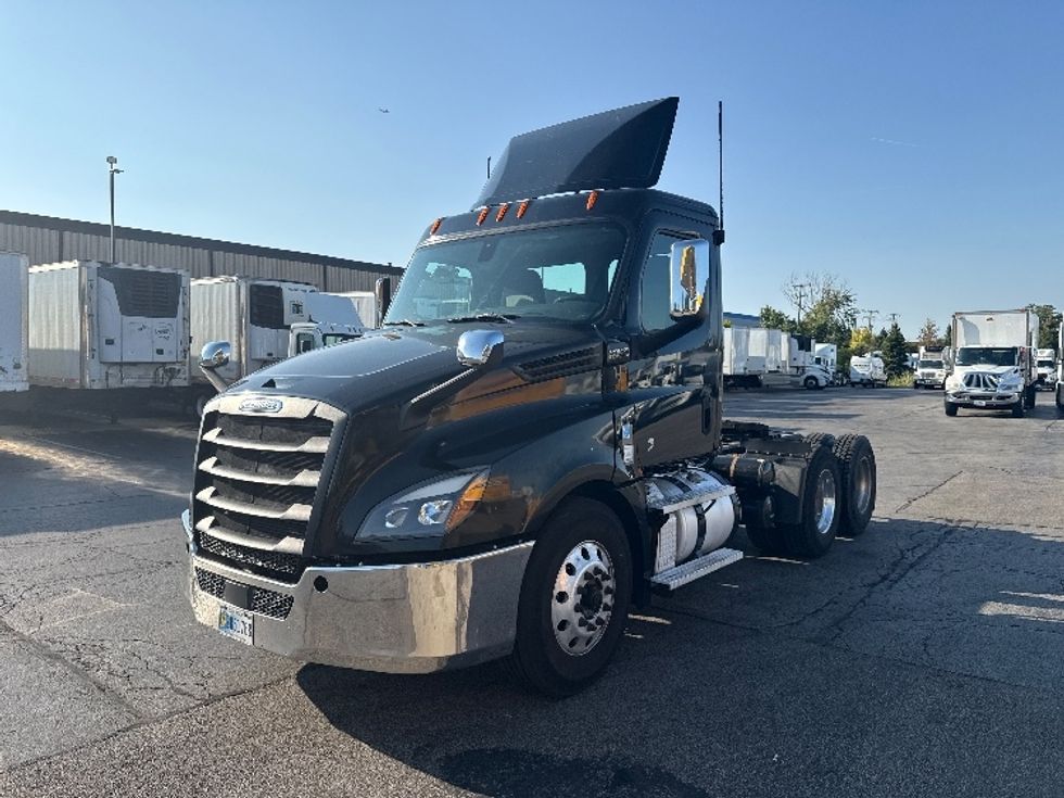 Day Cab Tractor-Heavy Duty Tractors-Freightliner-2020-T12664ST-Sturtevant-WI-249,901\n\t\tmiles-$ 60,500 - Image 3