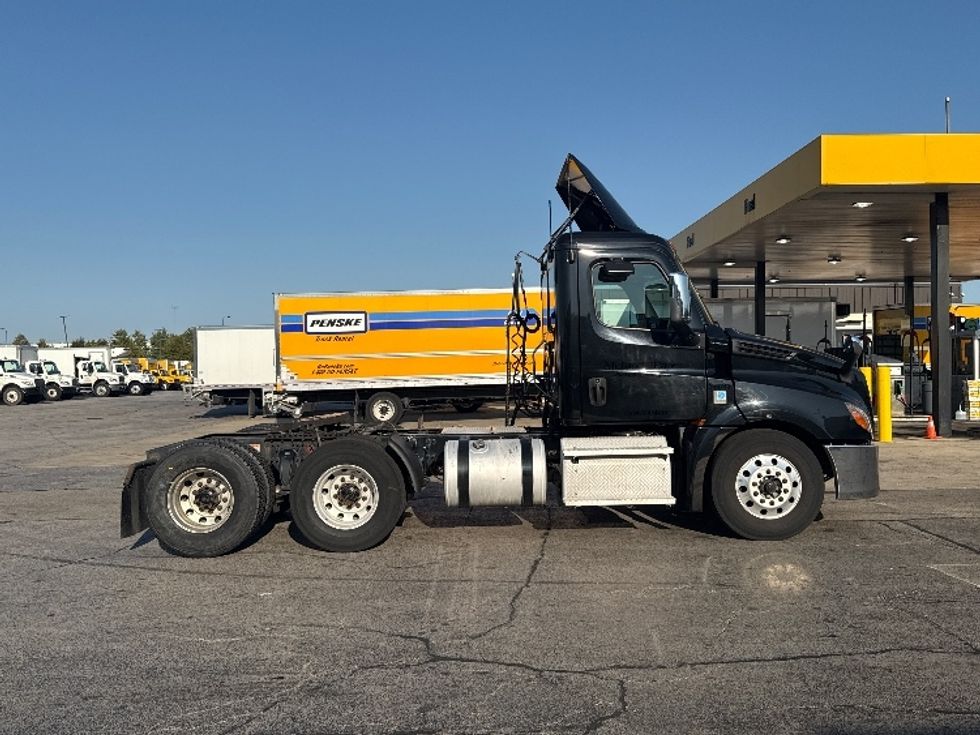 Day Cab Tractor-Heavy Duty Tractors-Freightliner-2020-T12664ST-Sturtevant-WI-249,901\n\t\tmiles-$ 60,500 - Image 8