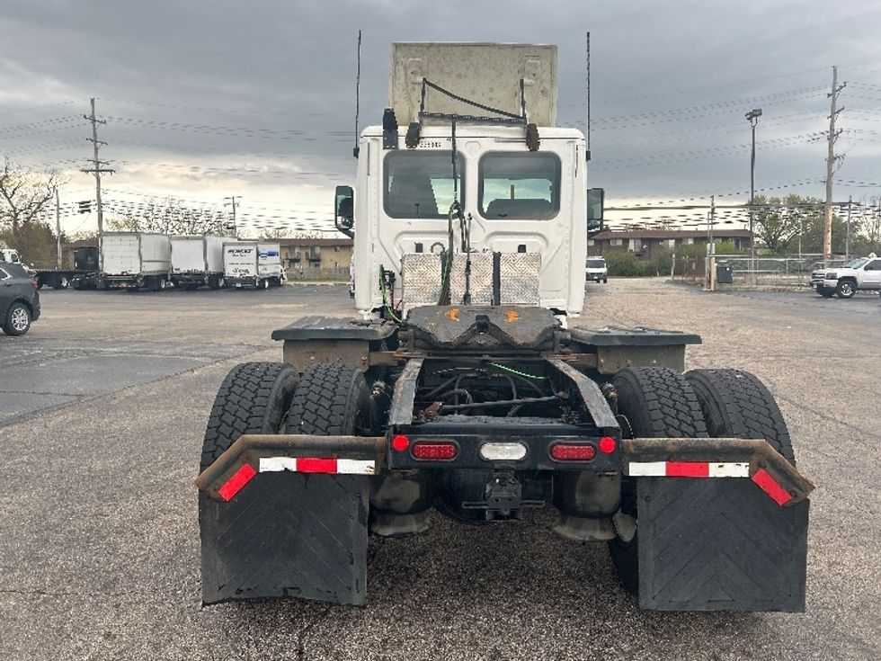Day Cab Tractor-Heavy Duty Tractors-Freightliner-2020-T12664ST-Sturtevant-WI-272,181\n\t\tmiles-$ 57,000 - Image 6