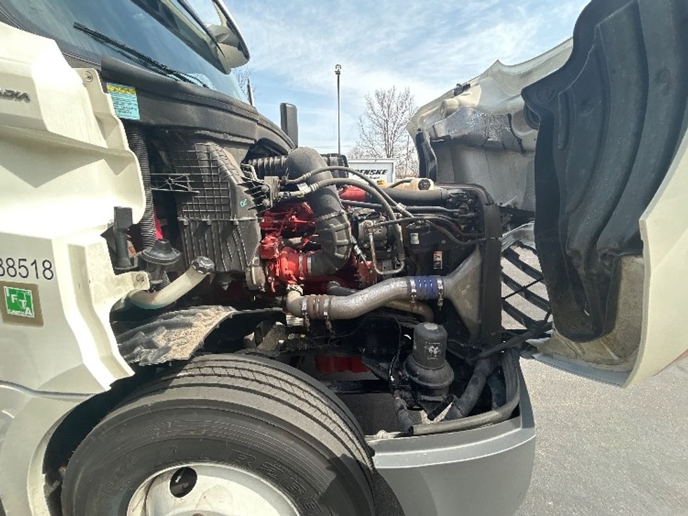 Day Cab Tractor-Heavy Duty Tractors-Freightliner-2020-T12664ST-Sturtevant-WI-309,164\n\t\tmiles-$ 53,500 - Image 15