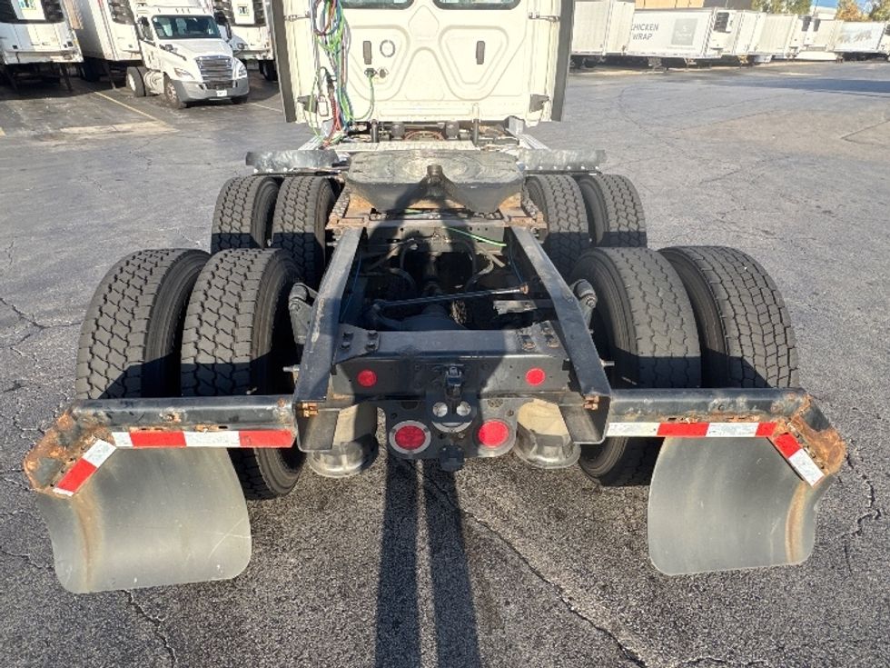 Day Cab Tractor-Heavy Duty Tractors-Freightliner-2020-T12664ST-Sturtevant-WI-388,166\n\t\tmiles-$ 52,000 - Image 7