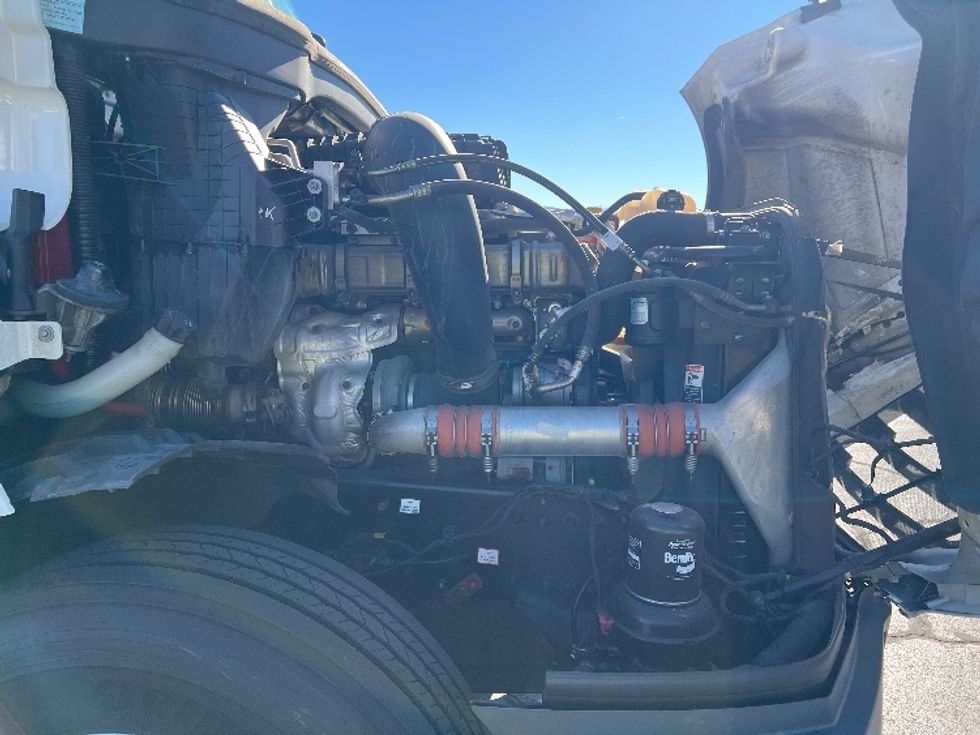 Day Cab Tractor-Heavy Duty Tractors-Freightliner-2020-T12664ST-Sturtevant-WI-470,215\n\t\tmiles-$ 46,000 - Image 15