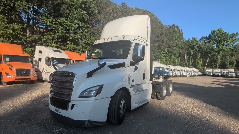 Day Cab Tractor-Heavy Duty Tractors-Freightliner-2020-T12664ST-Suwanee-GA-249,490\n\t\tmiles-$ 60,000 - Image 3