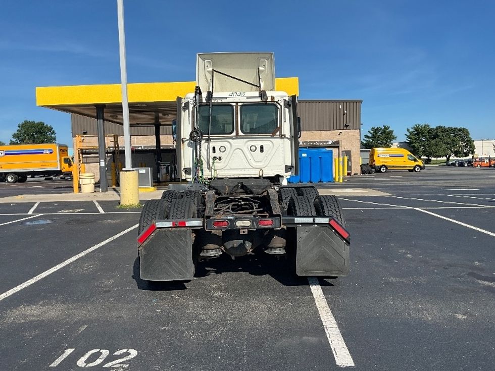 Day Cab Tractor-Heavy Duty Tractors-Freightliner-2020-T12664ST-Swedesboro-NJ-329,325\n\t\tmiles-$ 55,000 - Image 6