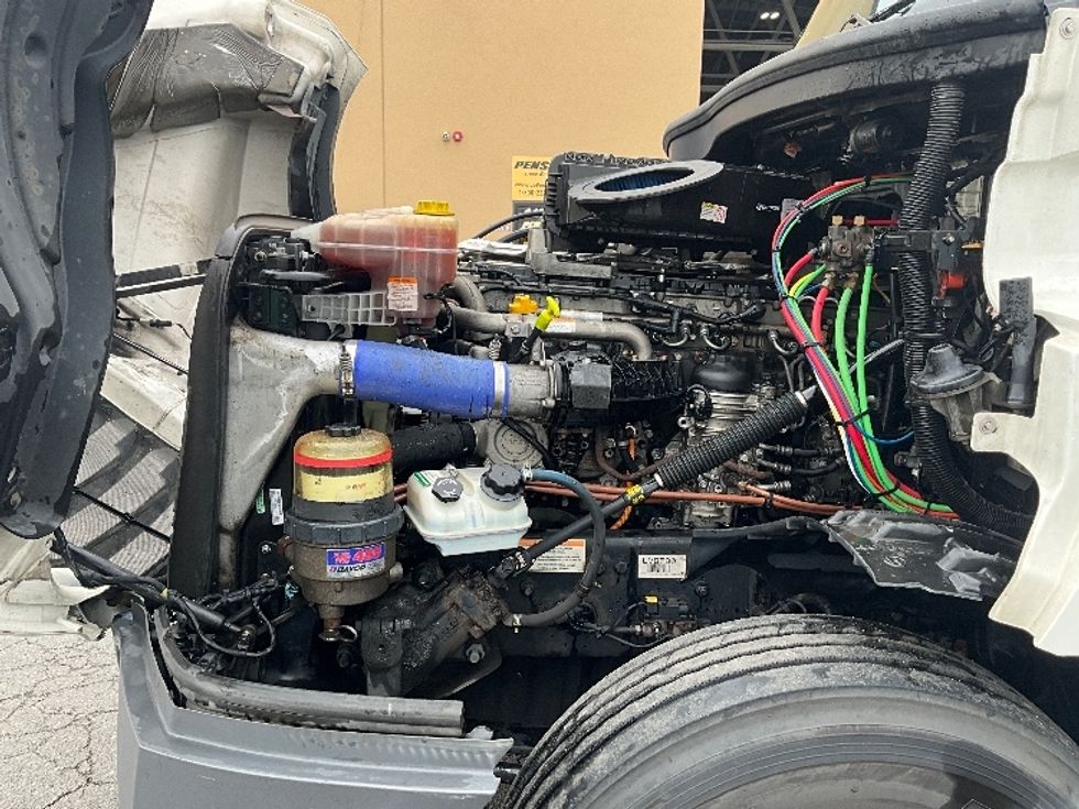 Day Cab Tractor-Heavy Duty Tractors-Freightliner-2020-T12664ST-Tacoma-WA-390,803\n\t\tmiles-$ 43,750 - Image 16