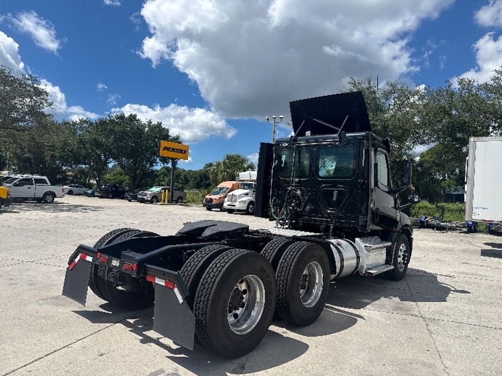 Day Cab Tractor-Heavy Duty Tractors-Freightliner-2020-T12664ST-Tampa-FL-302,788\n\t\tmiles-$ 53,250 - Image 7