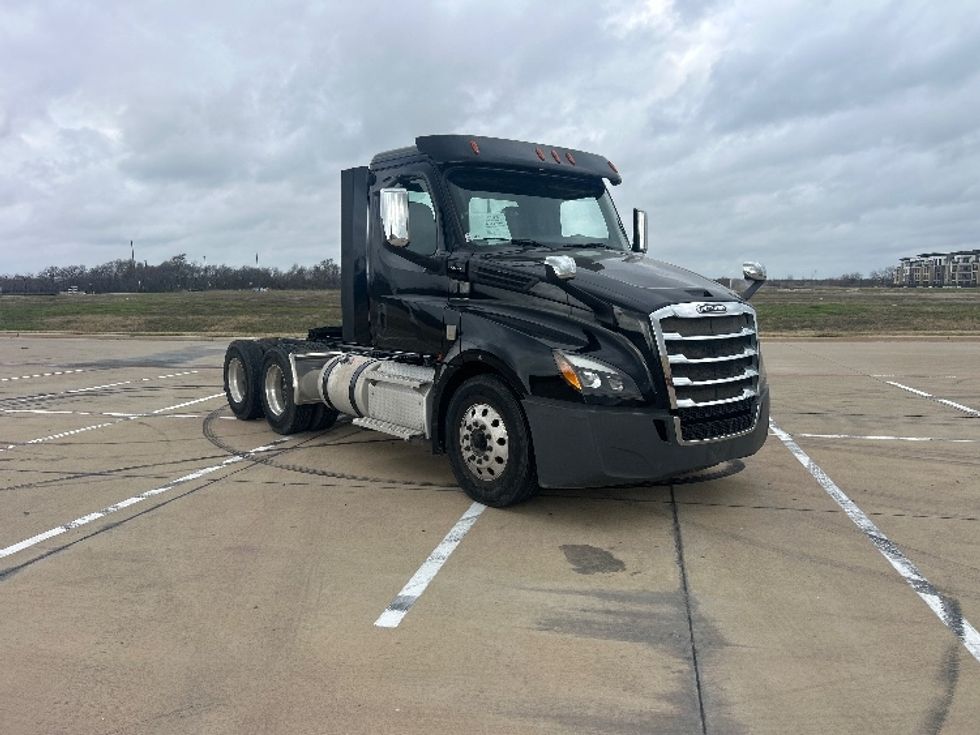 Day Cab Tractor-Heavy Duty Tractors-Freightliner-2020-T12664ST-Terrell-TX-285,217\n\t\tmiles-$ 54,750 - Image 1