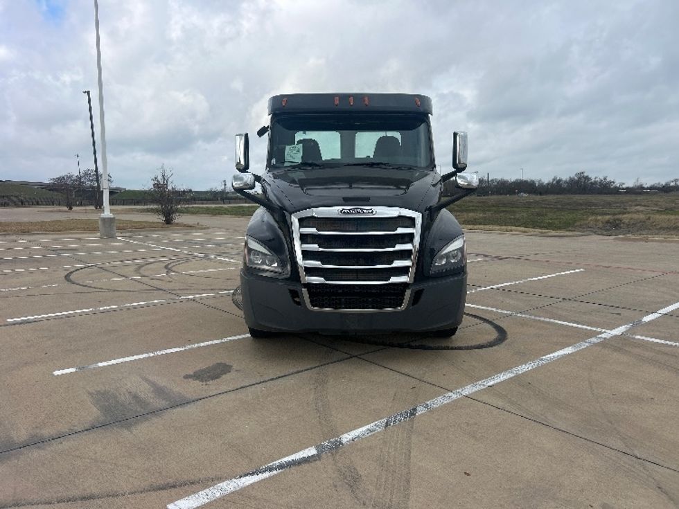 Day Cab Tractor-Heavy Duty Tractors-Freightliner-2020-T12664ST-Terrell-TX-285,217\n\t\tmiles-$ 54,750 - Image 2