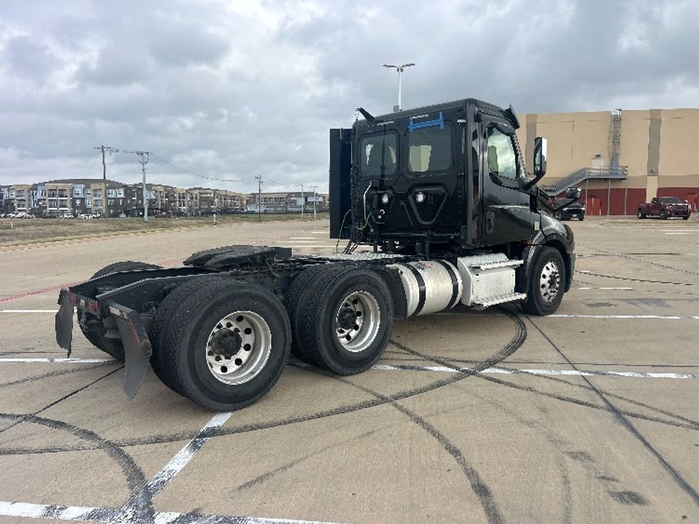 Day Cab Tractor-Heavy Duty Tractors-Freightliner-2020-T12664ST-Terrell-TX-285,217\n\t\tmiles-$ 54,750 - Image 7