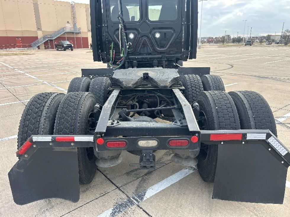 Day Cab Tractor-Heavy Duty Tractors-Freightliner-2020-T12664ST-Terrell-TX-325,756\n\t\tmiles-$ 52,500 - Image 6