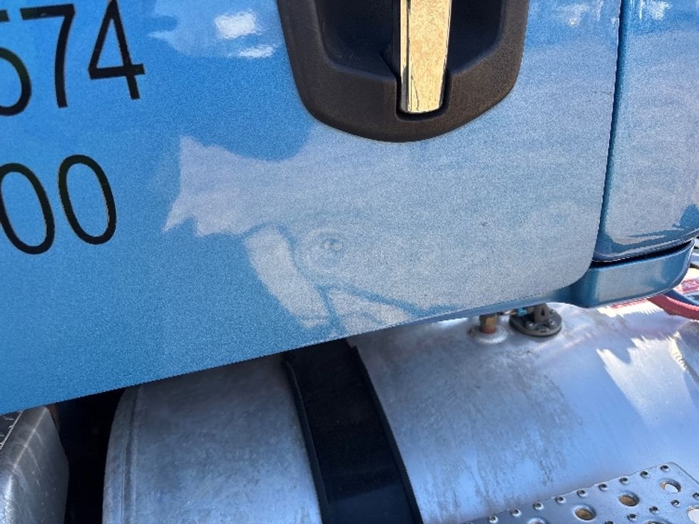 Day Cab Tractor-Heavy Duty Tractors-Freightliner-2020-T12664ST-Tifton-GA-478,188\n\t\tmiles-$ 41,250 - Image 17