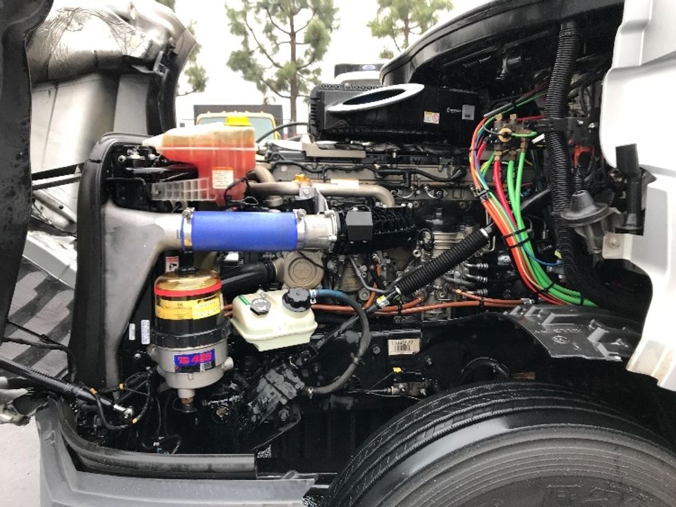 Day Cab Tractor-Heavy Duty Tractors-Freightliner-2020-T12664ST-Torrance-CA-234,041\n\t\tmiles-$ 64,750 - Image 16