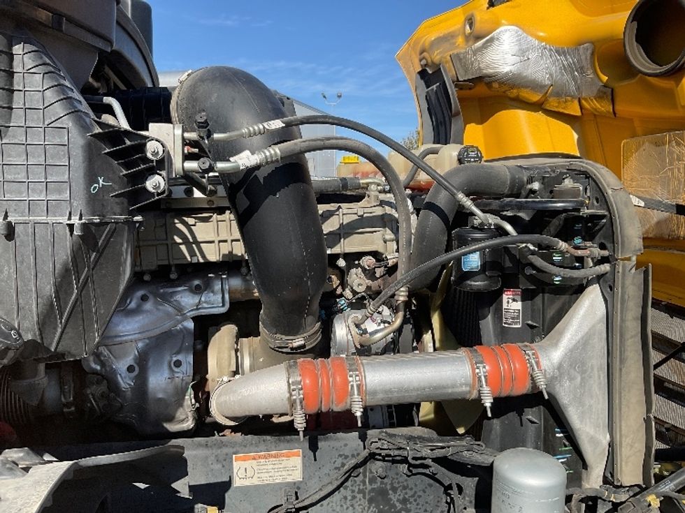 Day Cab Tractor-Heavy Duty Tractors-Freightliner-2020-T12664ST-Torrance-CA-298,620\n\t\tmiles-$ 70,750 - Image 15