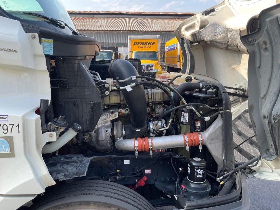 Day Cab Tractor-Heavy Duty Tractors-Freightliner-2020-T12664ST-Torrance-CA-301,284\n\t\tmiles-$ 59,750 - Image 15