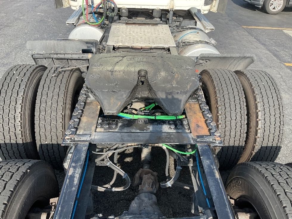 Day Cab Tractor-Heavy Duty Tractors-Freightliner-2020-T12664ST-Torrance-CA-301,284\n\t\tmiles-$ 59,750 - Image 6