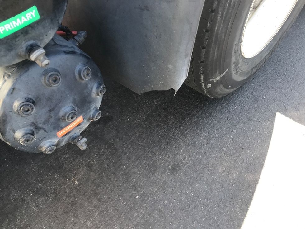 Day Cab Tractor-Heavy Duty Tractors-Freightliner-2020-T12664ST-Torrance-CA-486,161\n\t\tmiles-$ 48,500 - Image 17