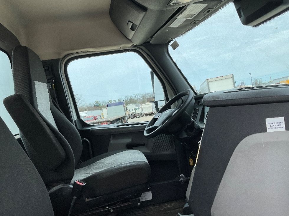 Day Cab Tractor-Heavy Duty Tractors-Freightliner-2020-T12664ST-Traverse City-MI-605,875\n\t\tmiles-$ 29,000 - Image 14