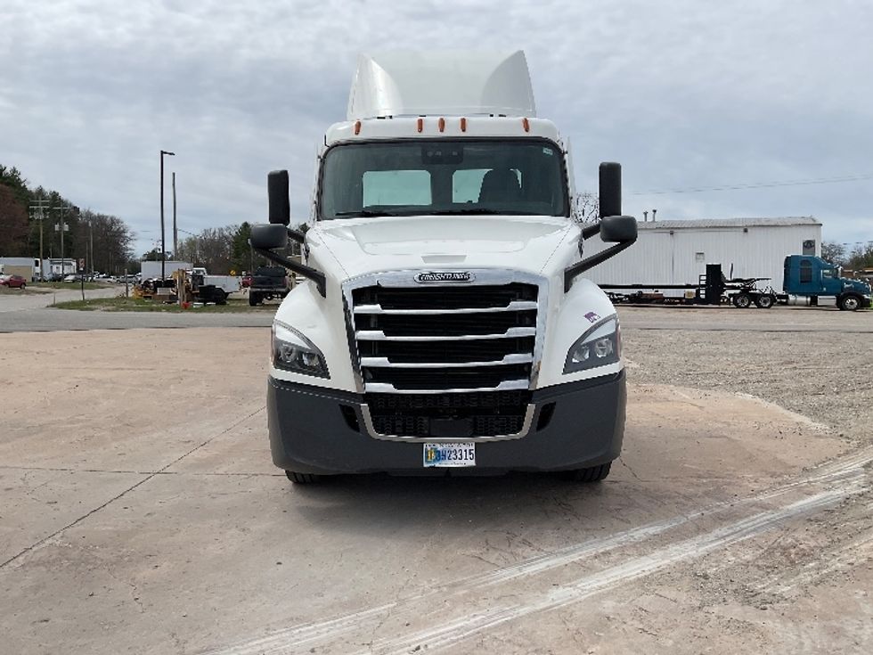 Day Cab Tractor-Heavy Duty Tractors-Freightliner-2020-T12664ST-Traverse City-MI-605,875\n\t\tmiles-$ 29,000 - Image 2