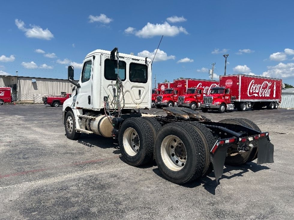 Day Cab Tractor-Heavy Duty Tractors-Freightliner-2020-T12664ST-Tulsa-OK-216,212\n\t\tmiles-$ 70,000 - Image 5