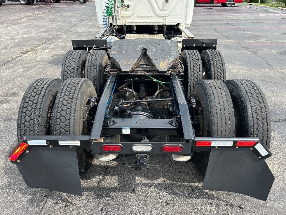 Day Cab Tractor-Heavy Duty Tractors-Freightliner-2020-T12664ST-Tulsa-OK-222,112\n\t\tmiles-$ 69,750 - Image 6