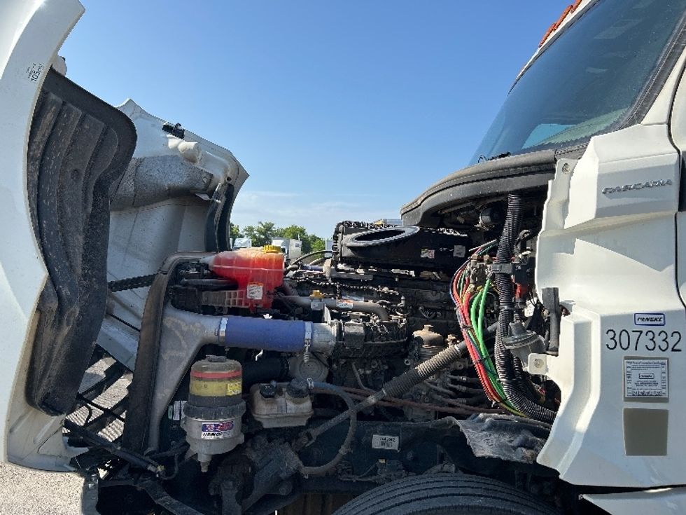 Day Cab Tractor-Heavy Duty Tractors-Freightliner-2020-T12664ST-Tulsa-OK-254,476\n\t\tmiles-$ 67,250 - Image 16