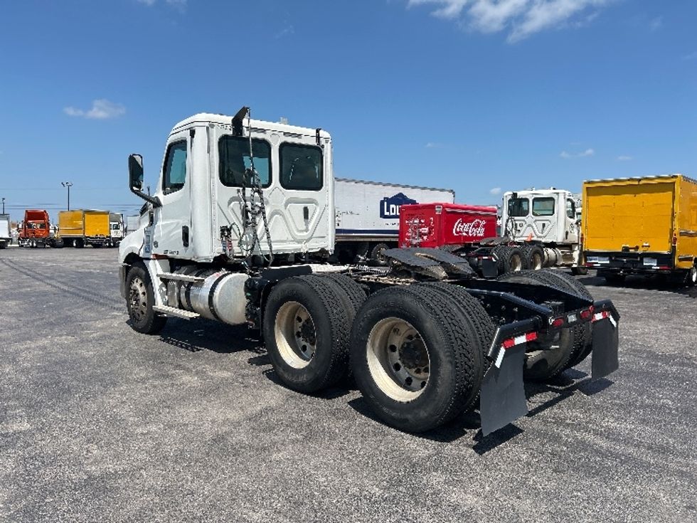 Day Cab Tractor-Heavy Duty Tractors-Freightliner-2020-T12664ST-Tulsa-OK-254,476\n\t\tmiles-$ 67,250 - Image 5