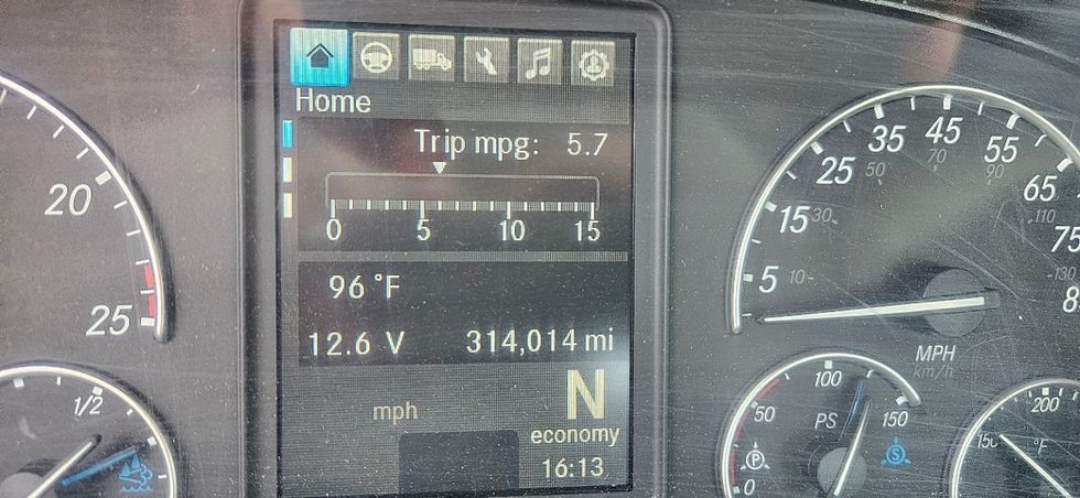 Day Cab Tractor-Heavy Duty Tractors-Freightliner-2020-T12664ST-Tulsa-OK-321,805\n\t\tmiles-$ 63,250 - Image 17