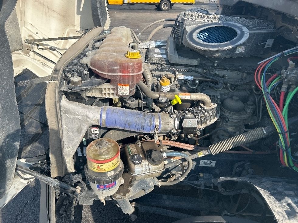 Day Cab Tractor-Heavy Duty Tractors-Freightliner-2020-T12664ST-Tulsa-OK-83,737\n\t\tmiles-$ 68,250 - Image 16