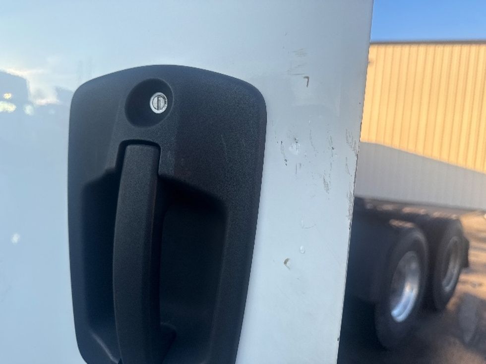 Day Cab Tractor-Heavy Duty Tractors-Freightliner-2020-T12664ST-Twinsburg-OH-613,485\n\t\tmiles-$ 32,000 - Image 19