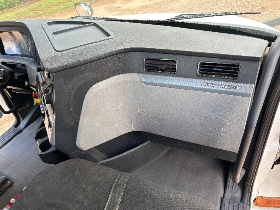 Day Cab Tractor-Heavy Duty Tractors-Freightliner-2020-T12664ST-Tyler-TX-334,654\n\t\tmiles-$ 59,250 - Image 13